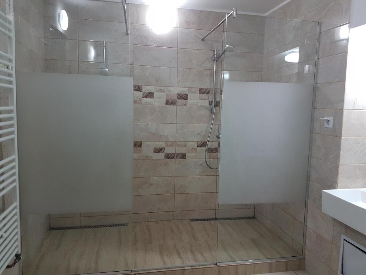 בראשוב Ultracentral Beka מראה חיצוני תמונה